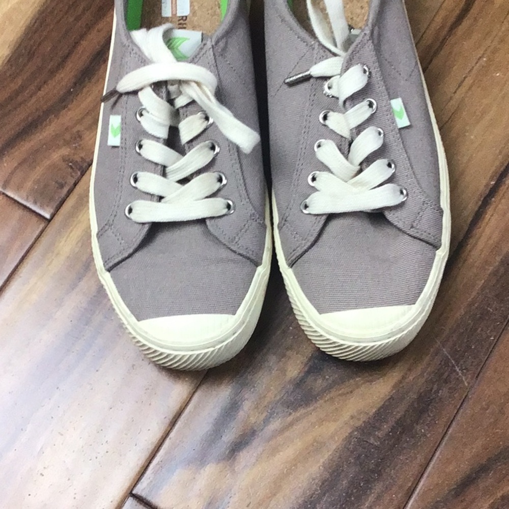 Cariuma Low Mystic Grey Canvas Sneaker W 9 / M 7.5 - Picture 5 of 9